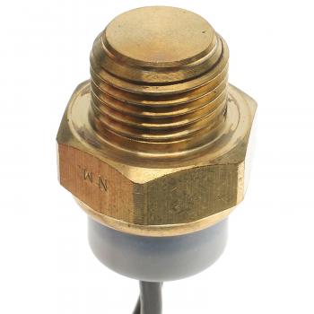 Standard Motor Products TS204 Engine Coolant Temperature Sender product image 1 of 3