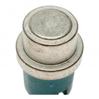 Standard Motor Products TS453 Engine Coolant Temperature Sender product image 1 of 3