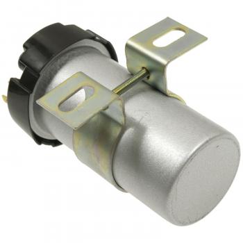 Standard Motor Products UF30 - Ignition Coil Standard Motor Products UF30 Ignition Coil product image 1 of 3