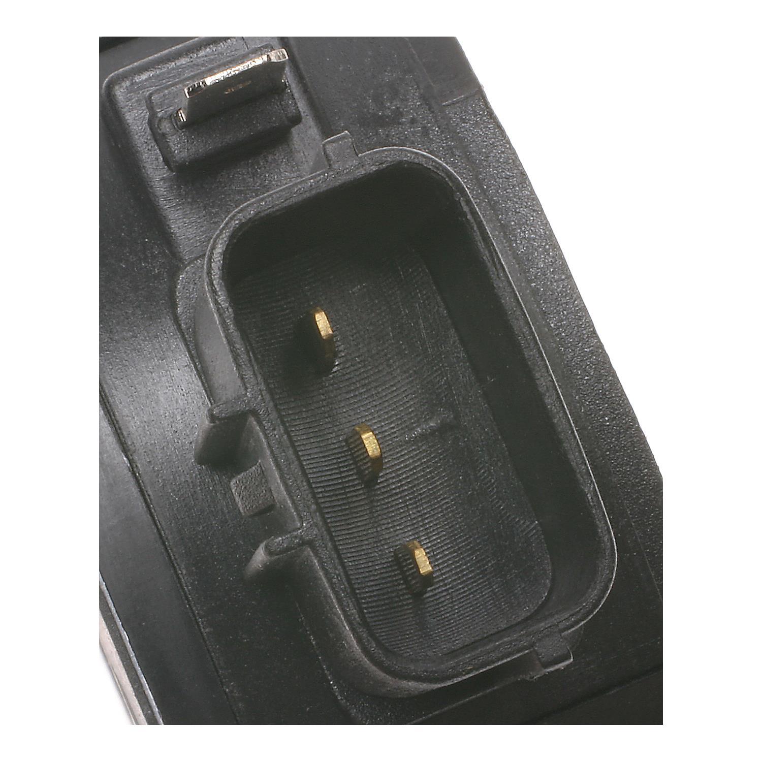 Standard Motor Products UF368 - Ignition Coil Standard Motor Products UF368 Ignition Coil product image 1 of 3