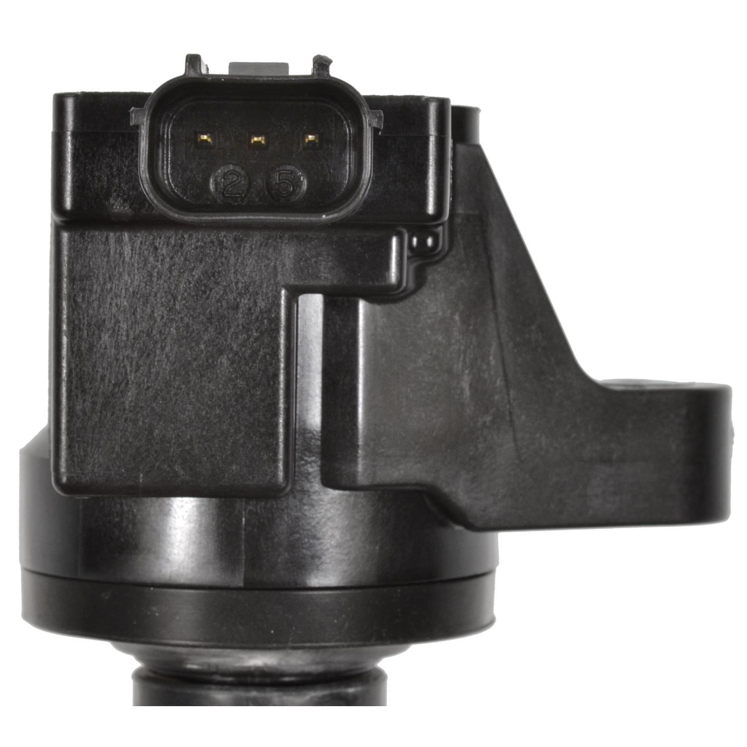 Standard Motor Products UF676 - Ignition Coil Standard Motor Products UF676 Ignition Coil product image 2 of 3