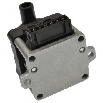 Standard Motor Products UF704 Ignition Coil product image 1 of 3