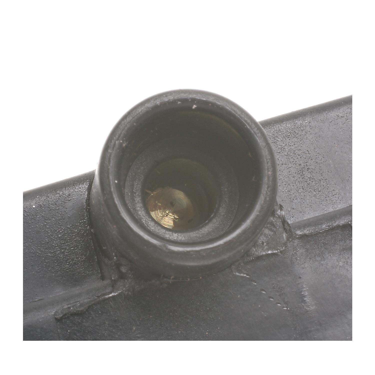 Standard Motor Products UF74 - Ignition Coil Standard Motor Products UF74 Ignition Coil product image 1 of 3