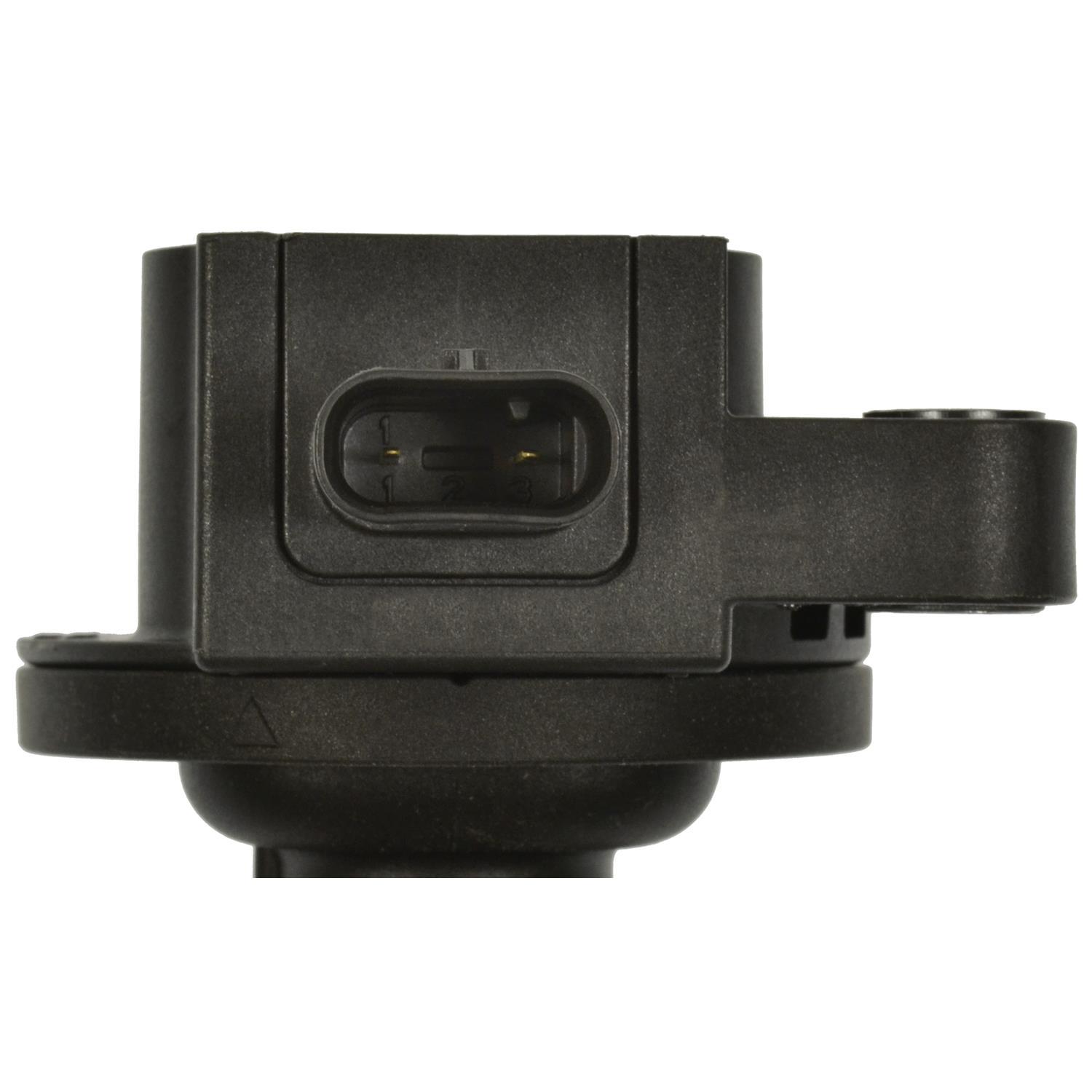 Standard Motor Products UF825 - Ignition Coil Standard Motor Products UF825 Ignition Coil product image 2 of 3