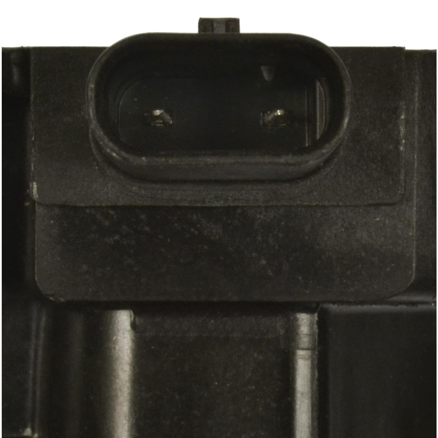 Standard Motor Products UF865 - Ignition Coil Standard Motor Products UF865 Ignition Coil product image 2 of 8