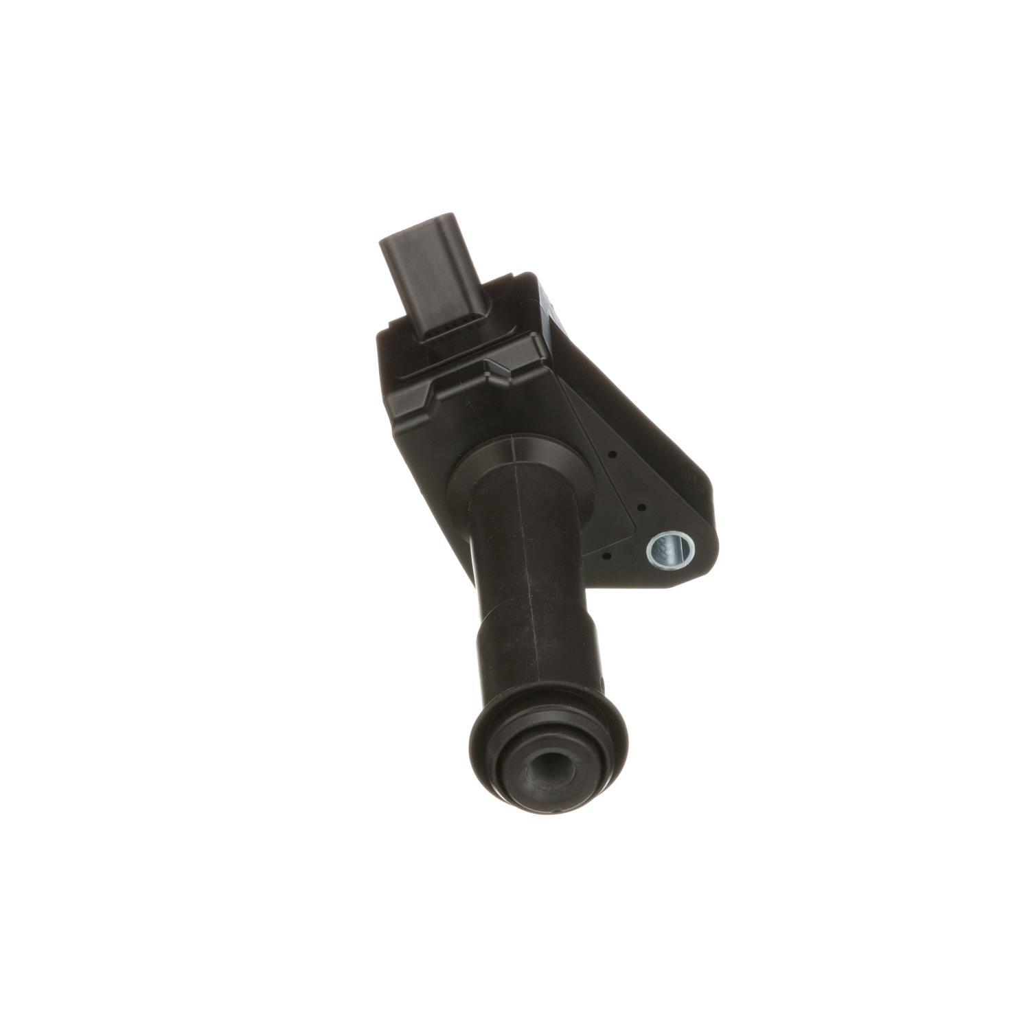 Standard Motor Products UF880 - Ignition Coil Standard Motor Products UF880 Ignition Coil product image 1 of 5