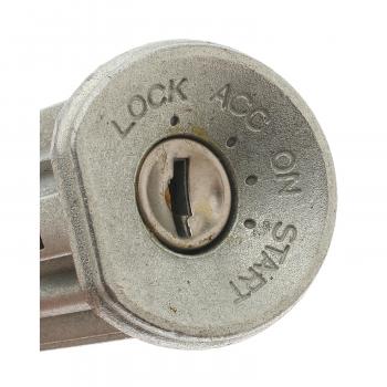Standard Motor Products US131L - Ignition Lock Cylinder Standard Motor Products US131L Ignition Lock Cylinder product image 1 of 3