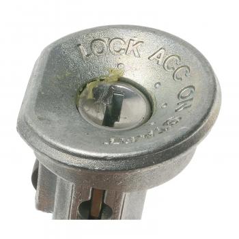 Standard Motor Products US245L - Ignition Lock Cylinder Standard Motor Products US245L Ignition Lock Cylinder product image 1 of 3