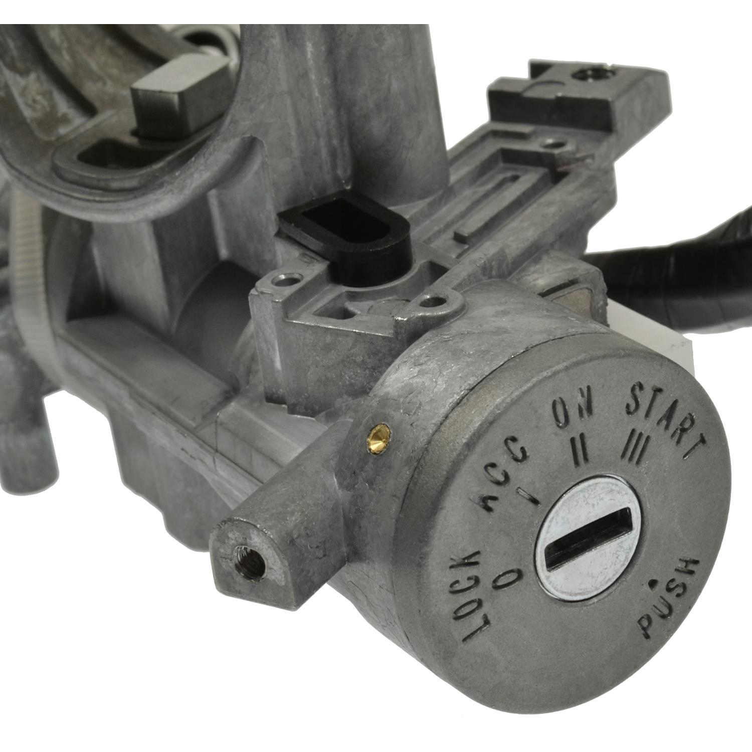 Standard Motor Products US372 - Ignition Starter Switch Standard Motor Products US372 Ignition Lock and Cylinder Switch product image 1 of 3
