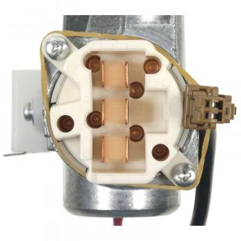 Standard Motor Products US682 - Ignition Lock and Cylinder Switch Standard Motor Products US682 Ignition Lock and Cylinder Switch product image 2 of 3