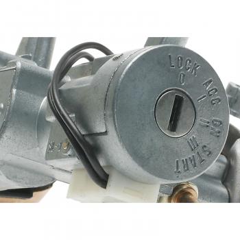 Standard Motor Products US727 Ignition Lock and Cylinder Switch product image 1 of 3