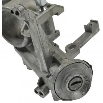 Standard Motor Products US832 Ignition Lock and Cylinder Switch product image 1 of 3