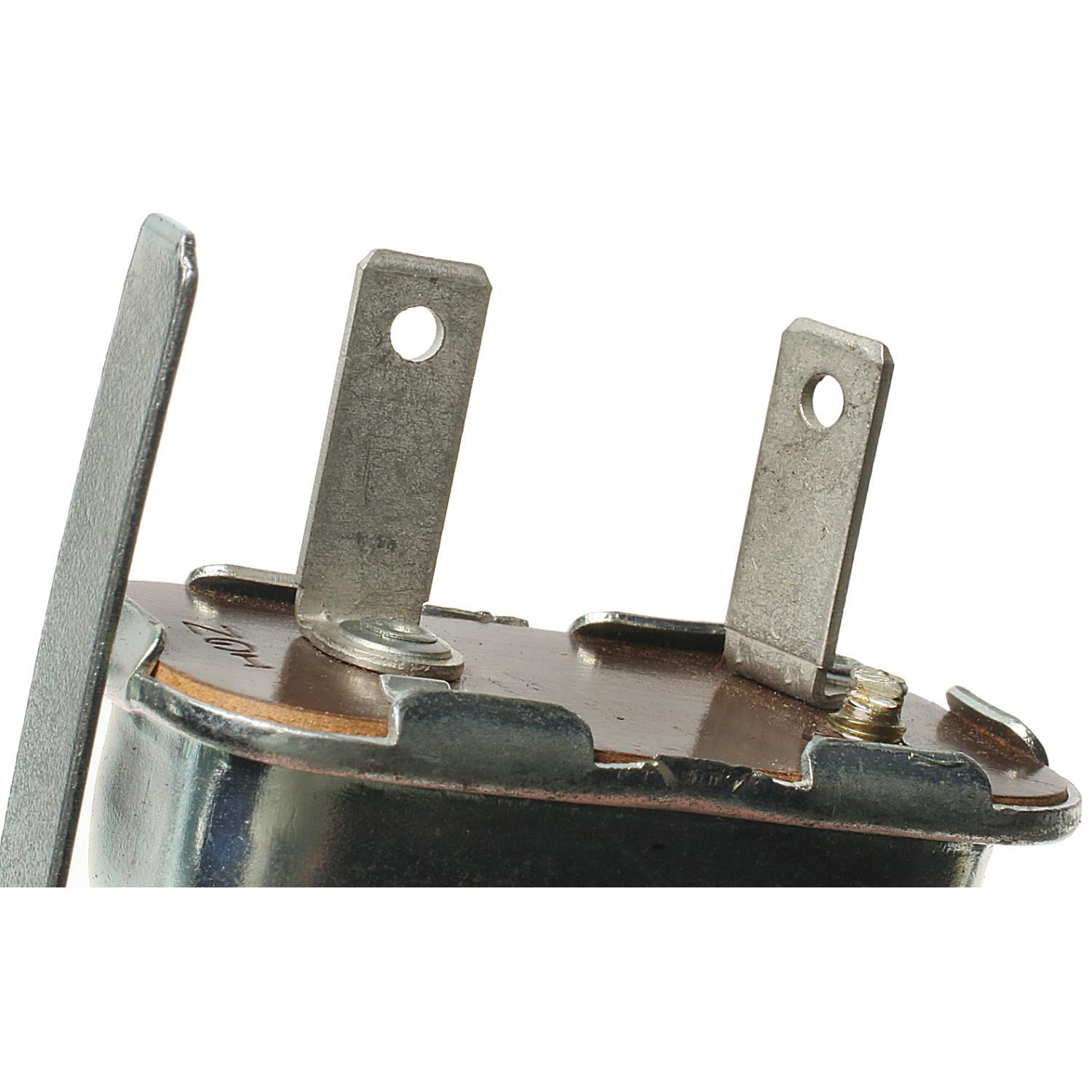 Standard Motor Products VRC601 - Instrument Cluster Voltage Regulator Standard Motor Products VRC601 Instrument Cluster Voltage Regulator product image 2 of 3