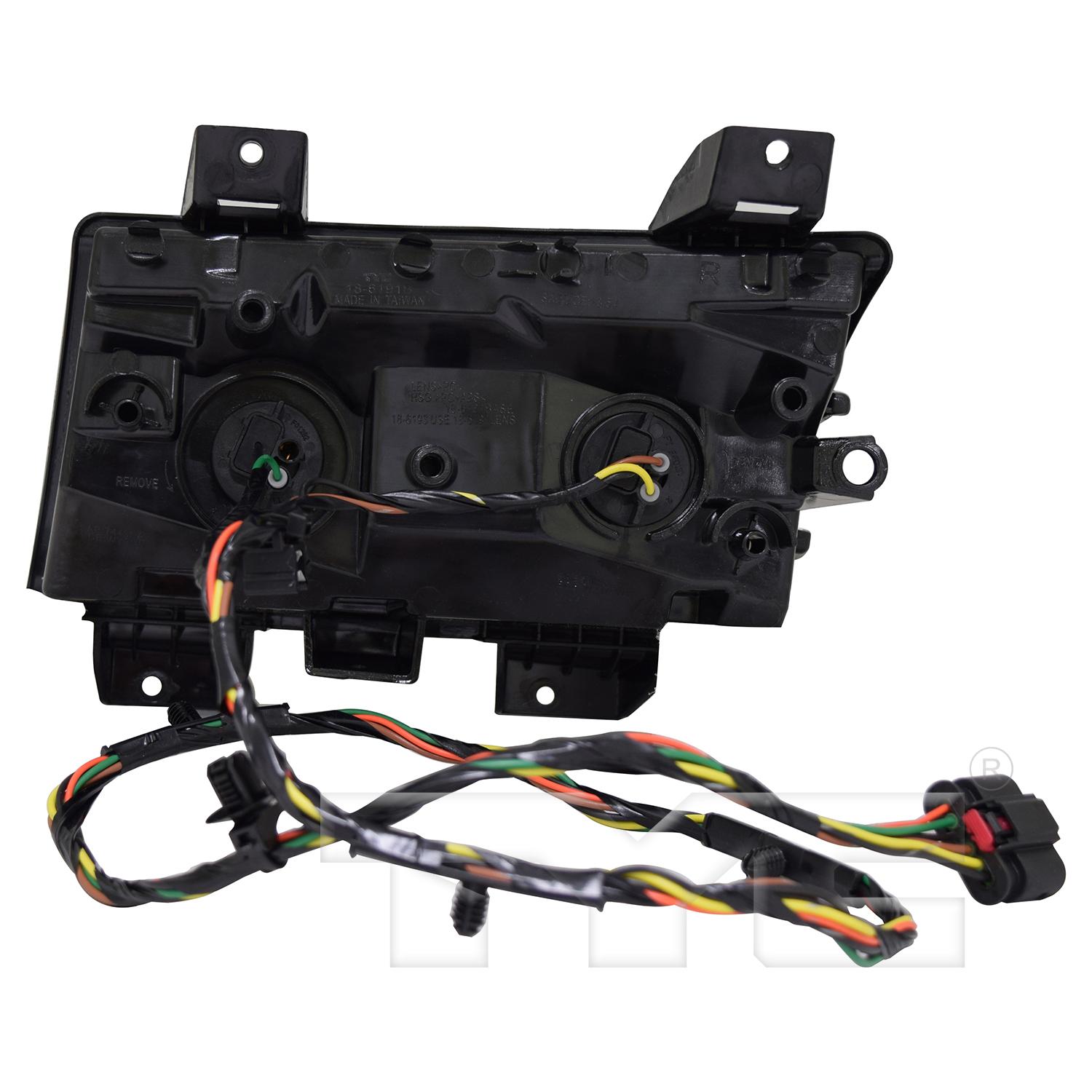 TYC 18619300 - Turn Signal / Parking Light Assembly TYC 18619300 Turn Signal / Parking Light Assembly product image 2 of 6