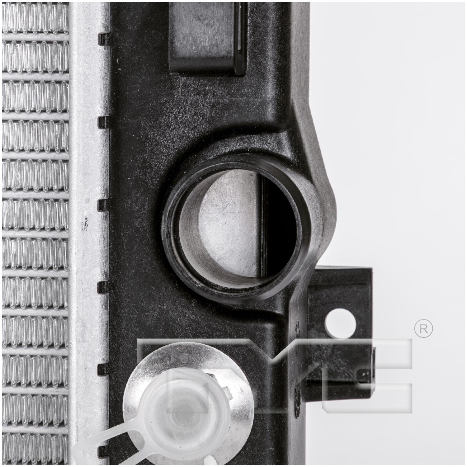 TYC 2562 - Radiator Assembly TYC 2562 Radiator product image 4 of 5